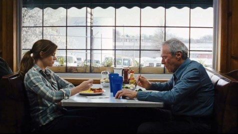 Trouble with the Curve - Amy Adams and Clint Eastwood express their characters' distance