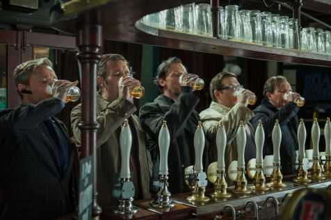 The World's End - Martin Freeman, Paddy Considine, Simon Pegg, Nick Frost, Eddie Marsan - beer