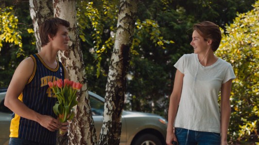 The Fault in Our Stars - Ansel Elgort, Shailene Woodley