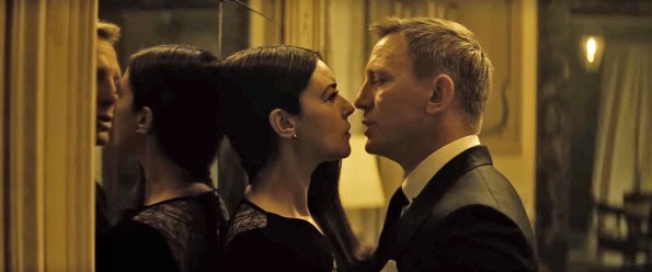 Spectre (2015) - Monica Bellucci, Daniel Craig