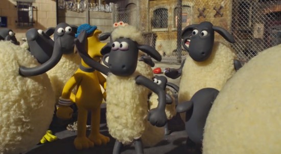 Shaun the Sheep Movie - highfive