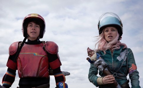 Turbo Kid - Munro Chambers, Laurence Leboeuf