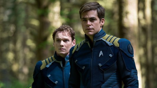 Star Trek Beyond - Anton Yelchin, Chris Pine